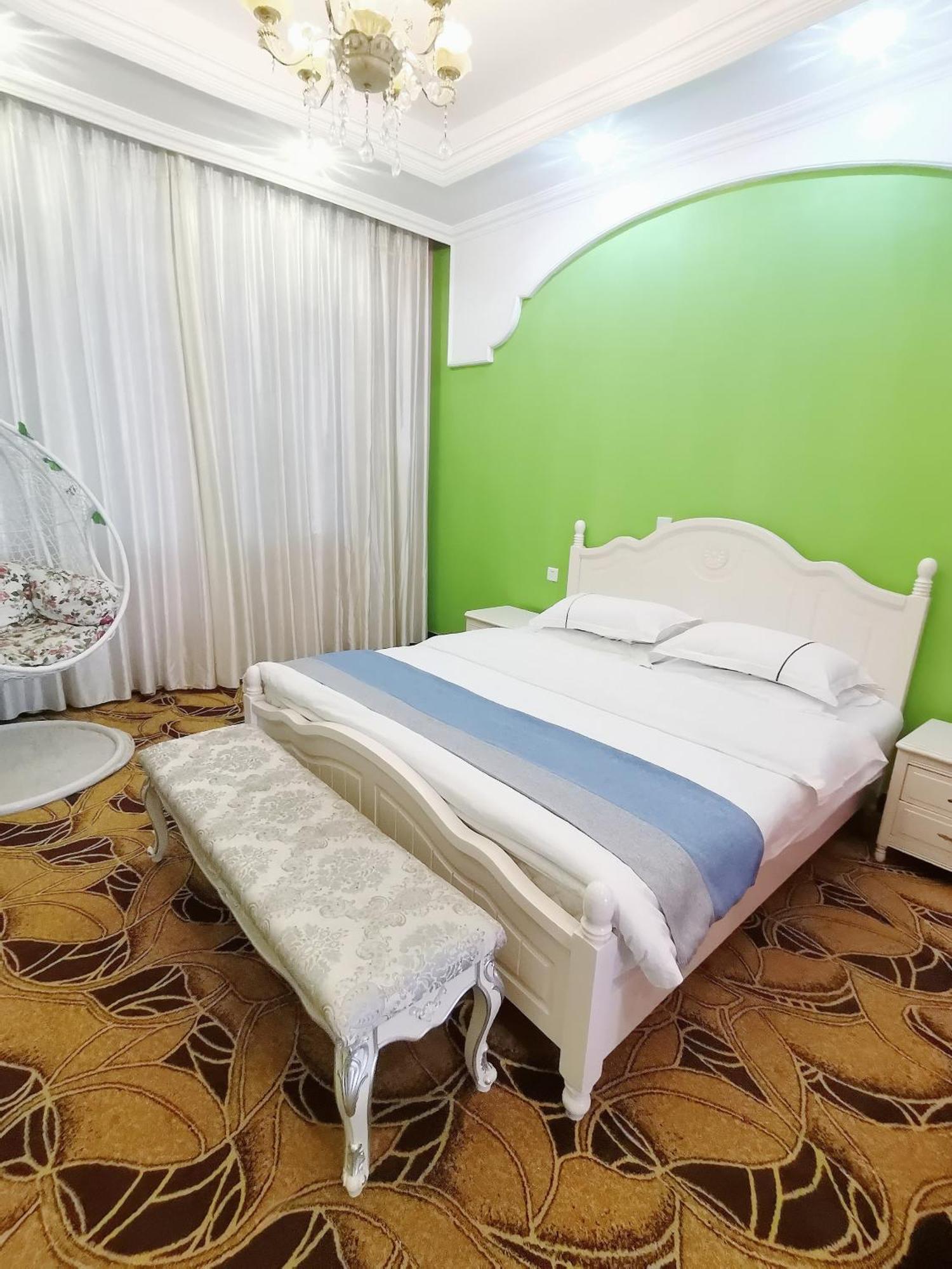 Emeishan Moon Bay Hotel Eksteriør billede