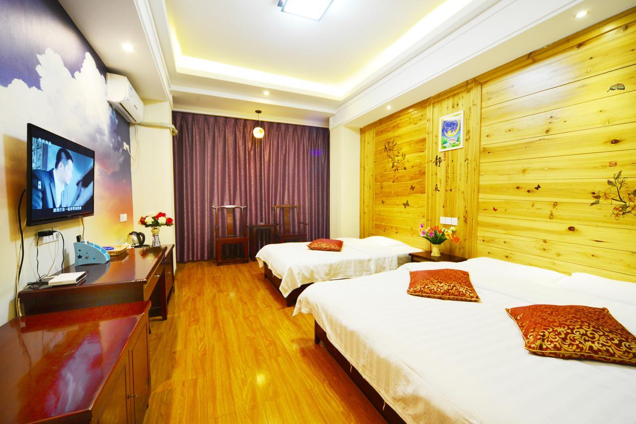 Emeishan Moon Bay Hotel Eksteriør billede