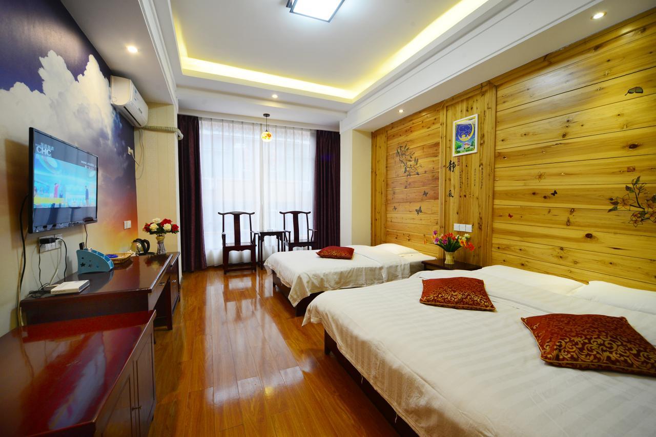 Emeishan Moon Bay Hotel Eksteriør billede